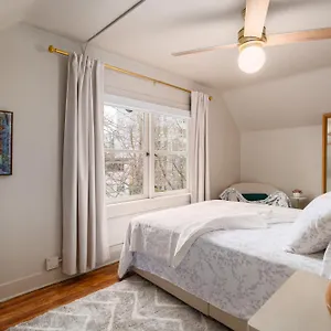 Hunter House Bed & Breakfast